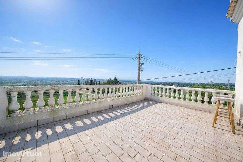 Moradia T3 com Garagem em Espiche – Praia da Luz | 200m² de Terreno - Grande imagem: 2/12