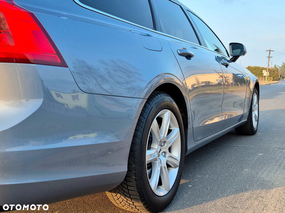 Volvo V90 D3 Geartronic Momentum - 32