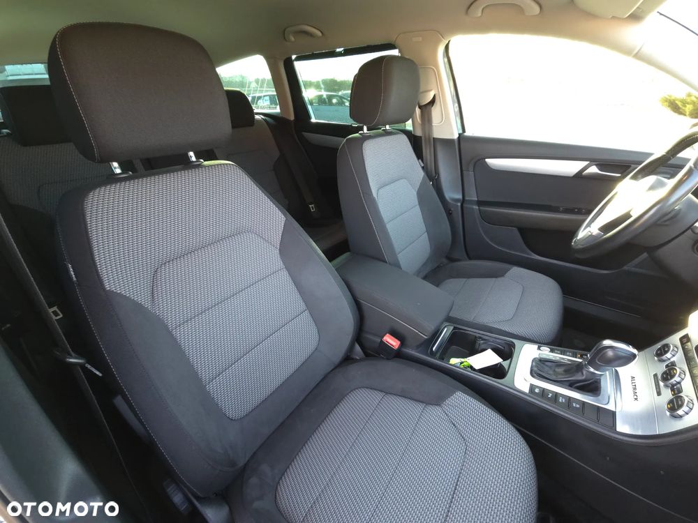 Volkswagen Passat Alltrack - 18