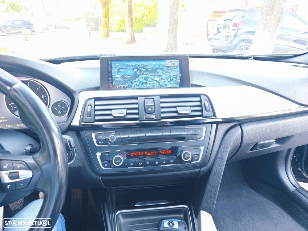 BMW 318 d Pack M - 13