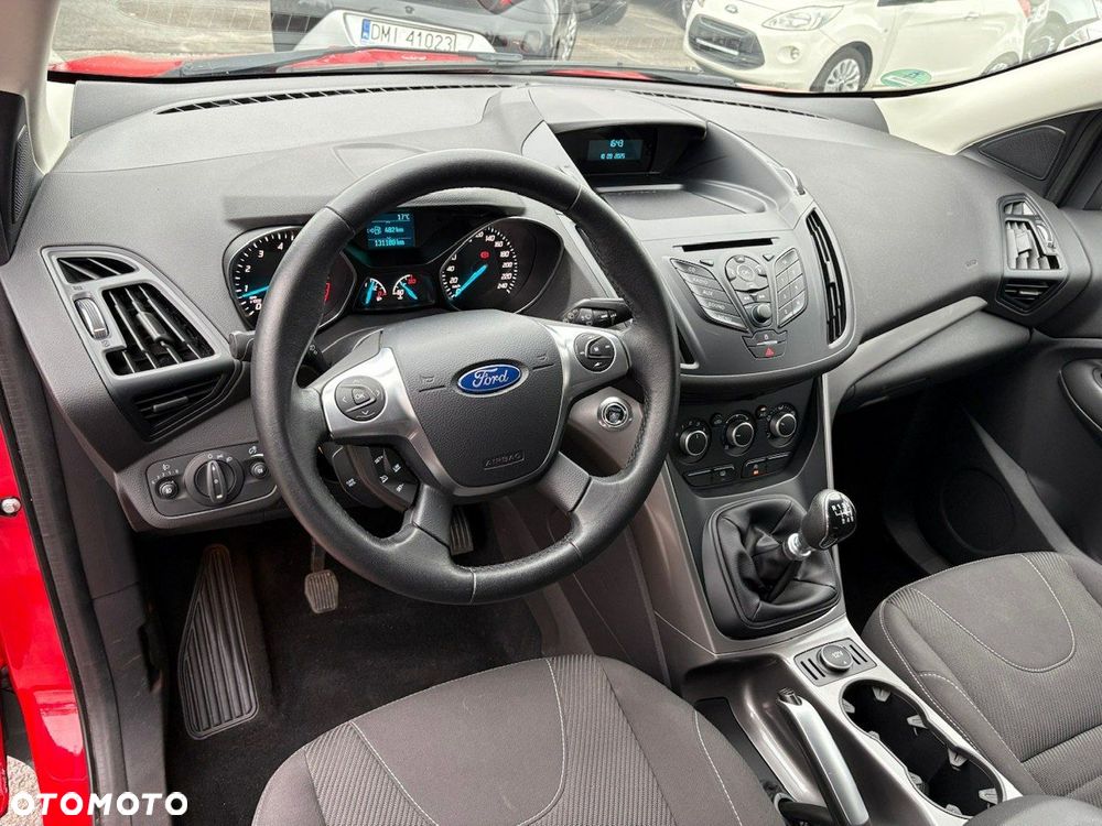 Ford Kuga 1.5 EcoBoost 2x4 Cool & Connect - 14