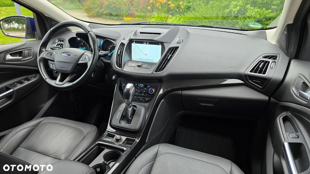 Ford Kuga - 12
