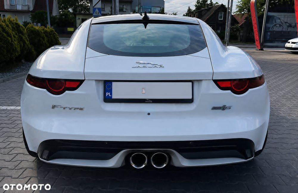 Jaguar F-Type - 8