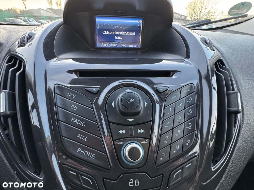 Ford Tourneo Courier 1.0 EcoBoost S&S Titanium - 18