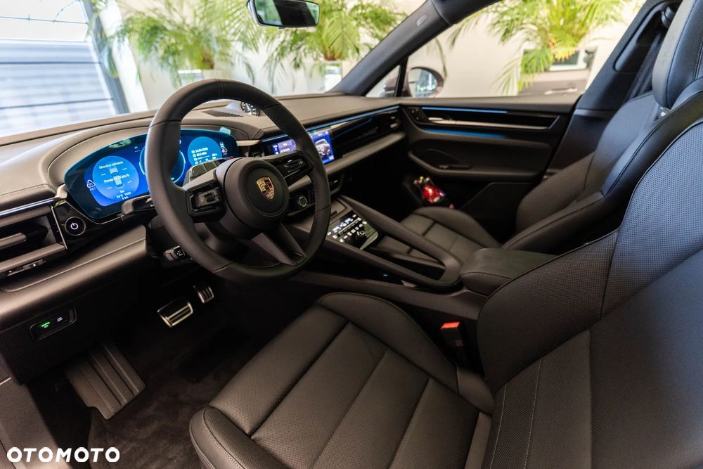 Porsche Macan - 10