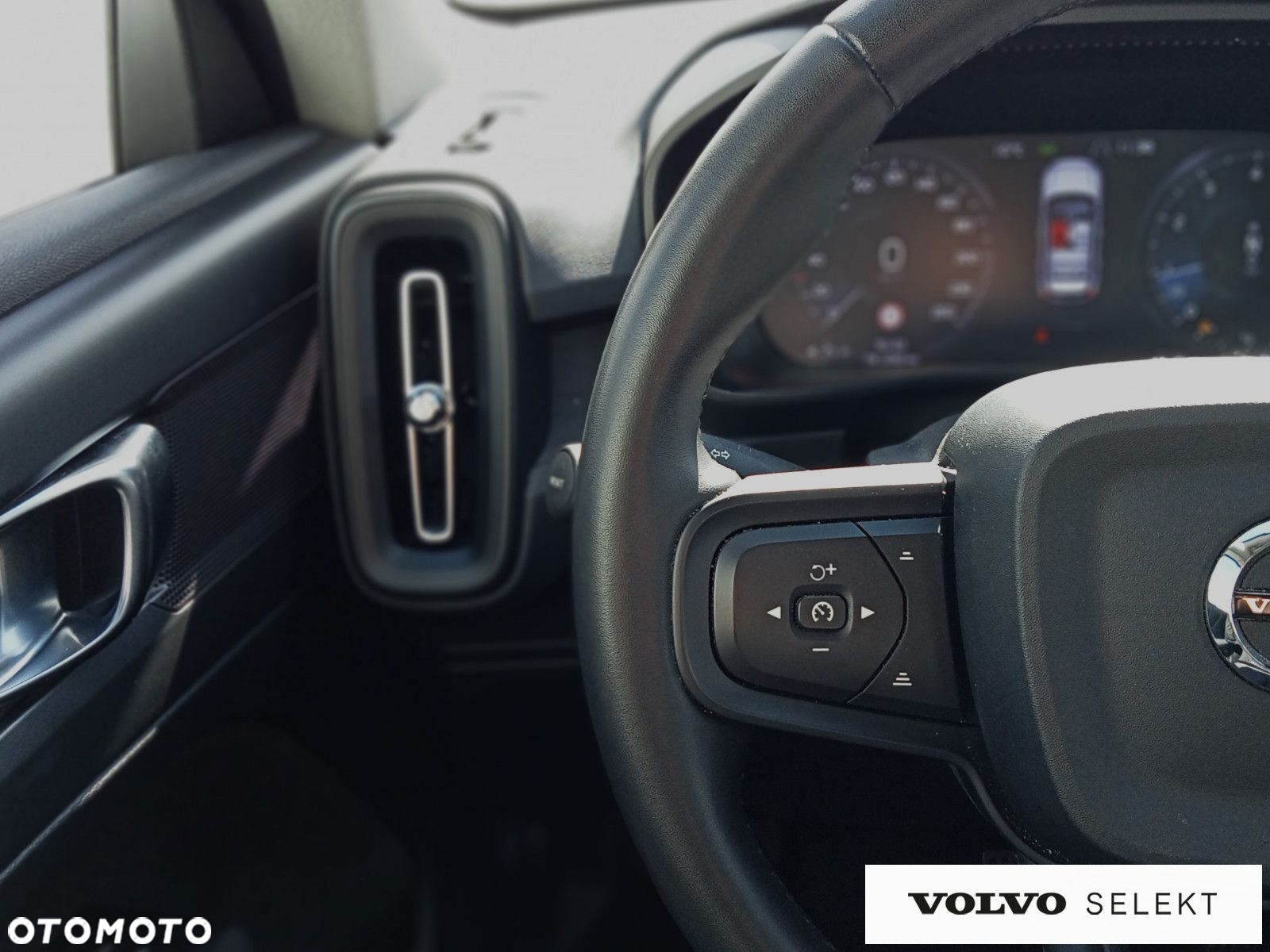 Volvo XC 40 - 6
