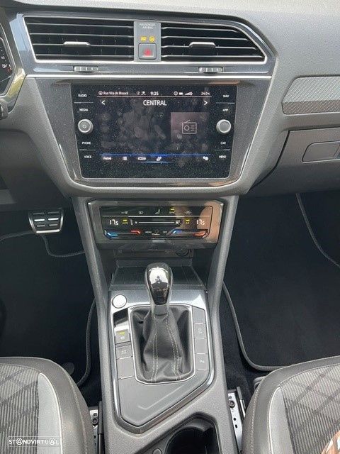 VW Tiguan 2.0 TDI R-Line DSG - 12