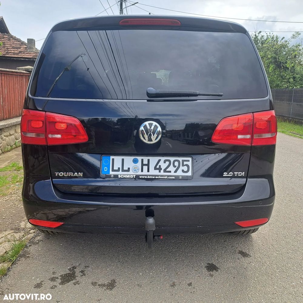 Volkswagen Touran - 26
