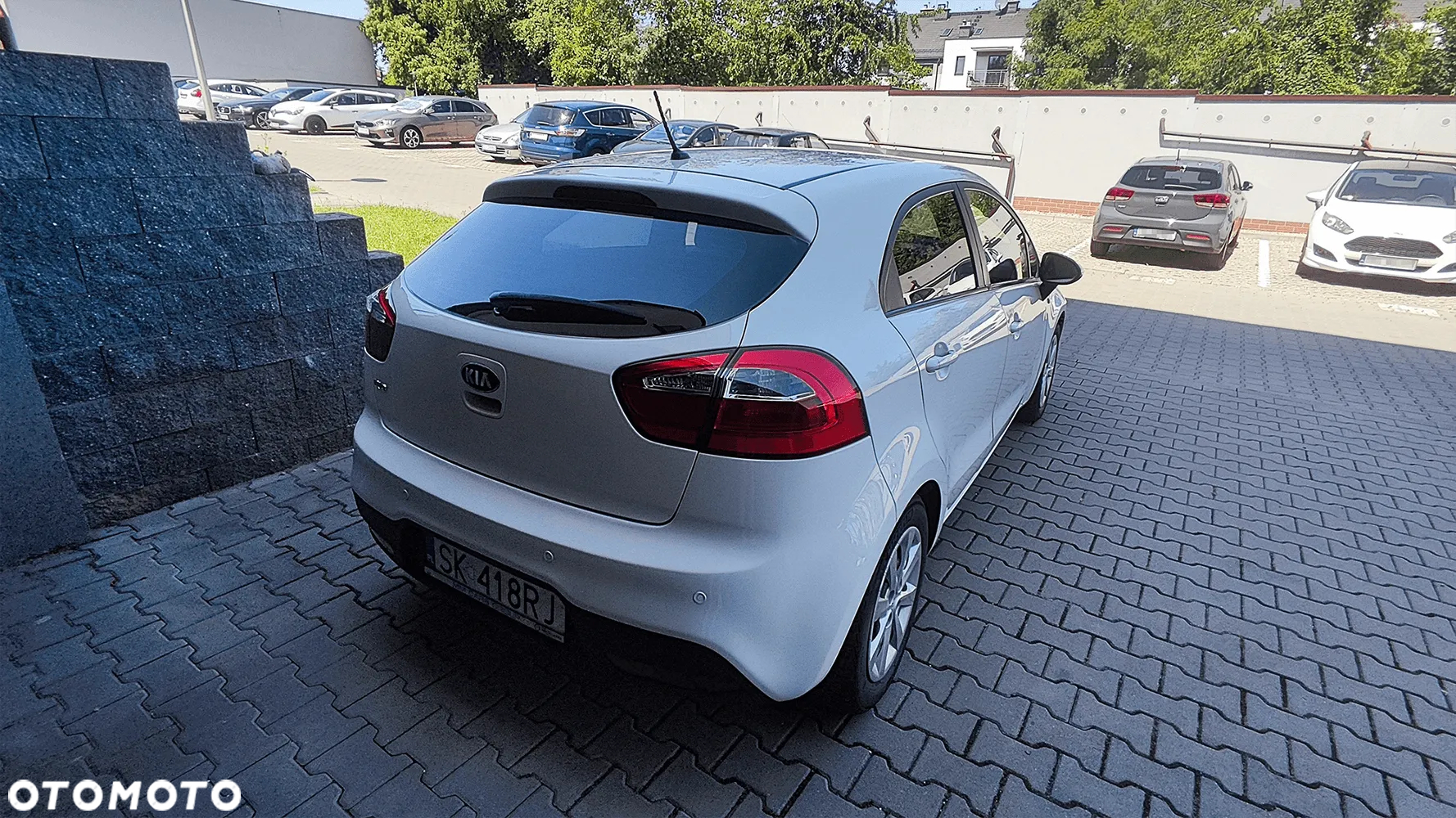Kia Rio - 5