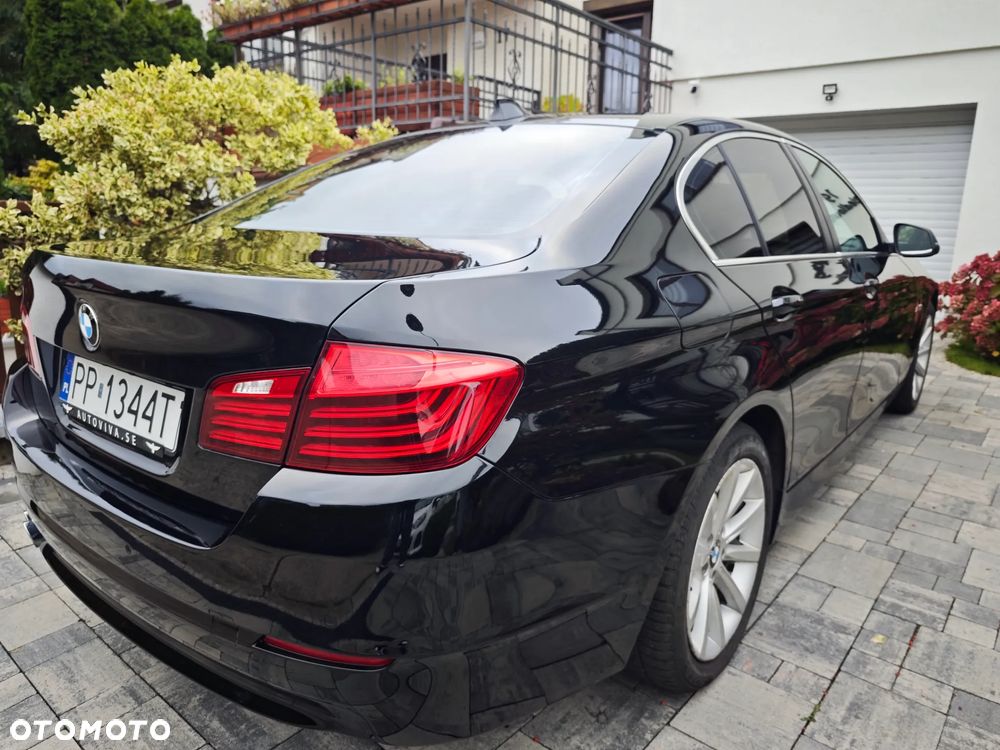 BMW Seria 5 520d xDrive - 6