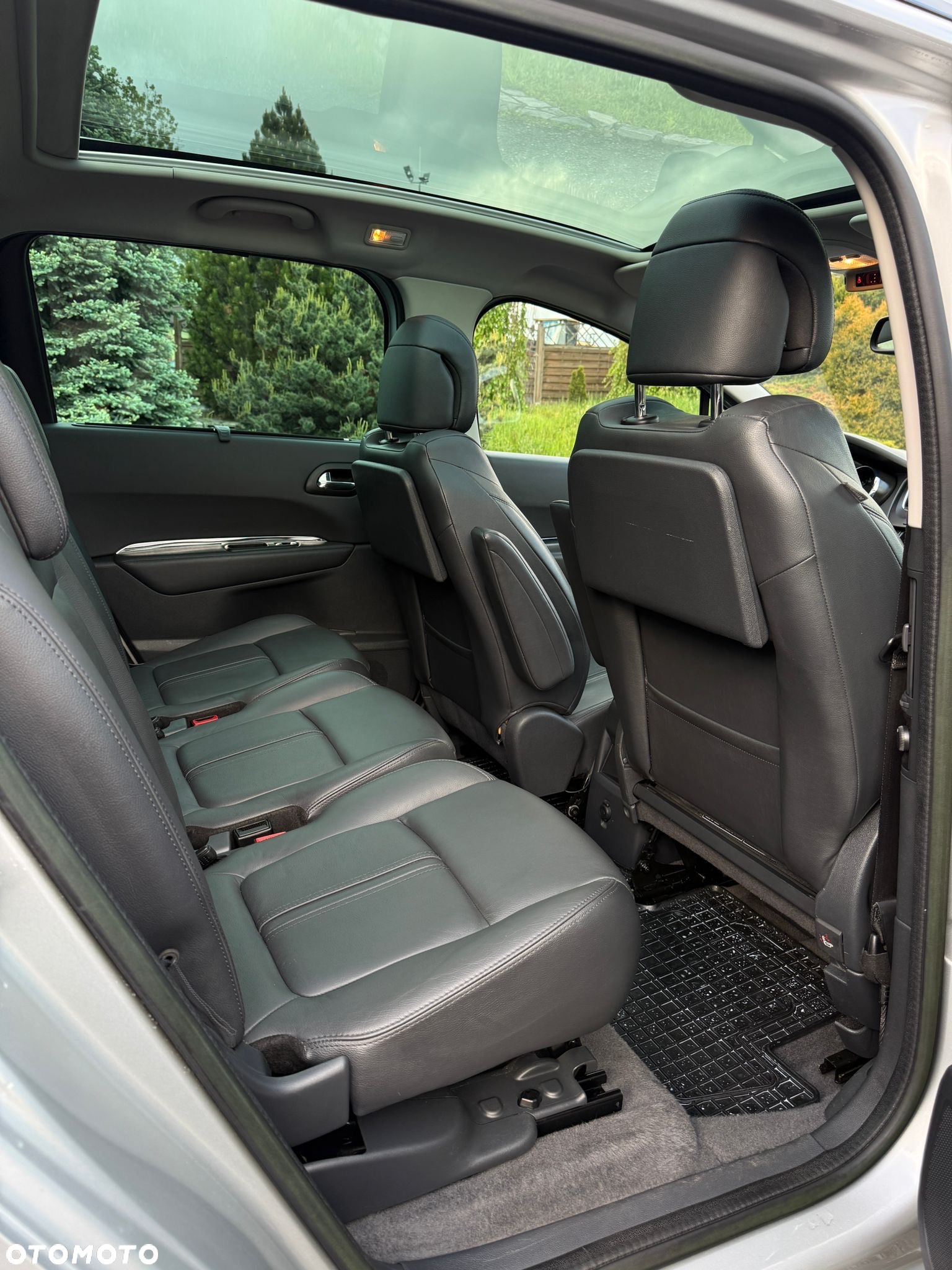 Peugeot 5008 1.6 THP Allure - 25