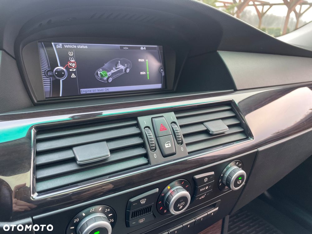 BMW Seria 5 530d Edition Exclusive - 35