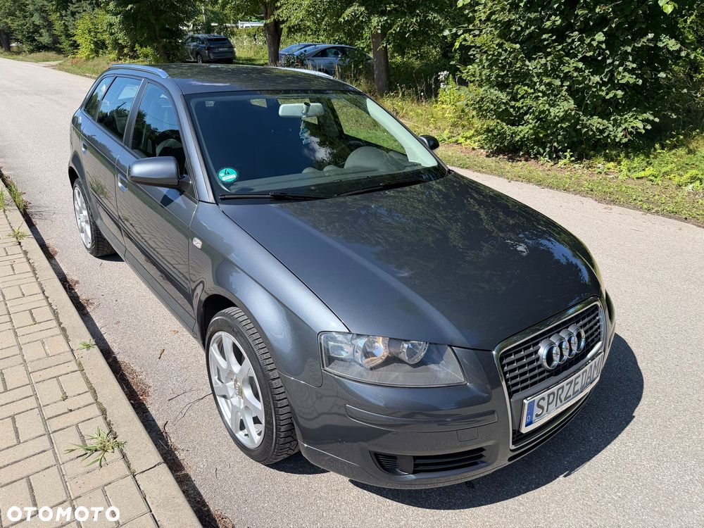 Audi A3 Sportback 1.6 Ambiente - 2