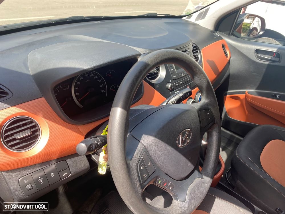 Hyundai i10 1.0 Comfort GPL - 16