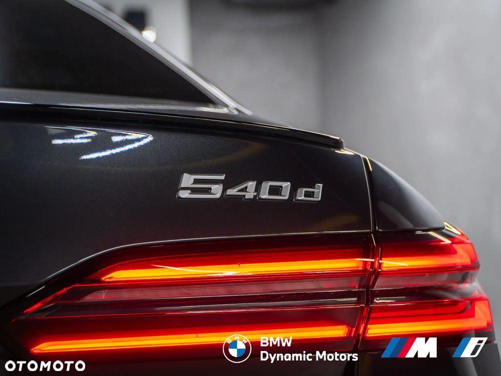 BMW Seria 5 540d xDrive - 11
