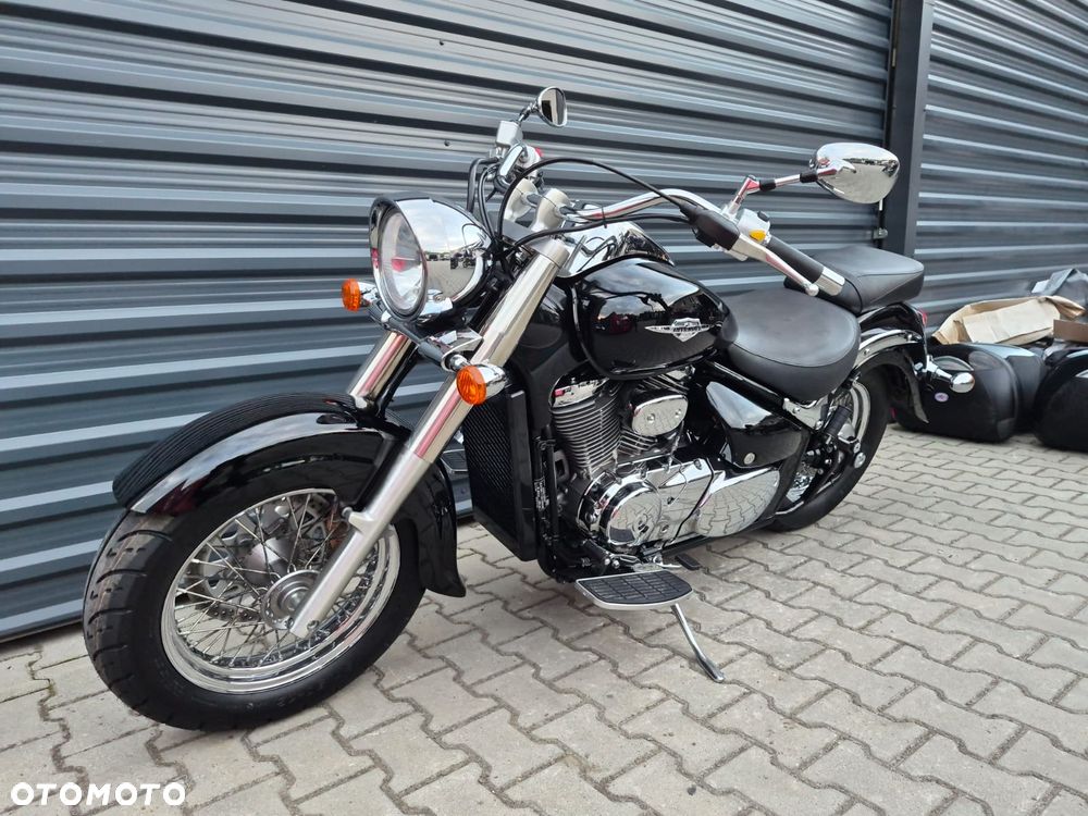 Suzuki Intruder - 4