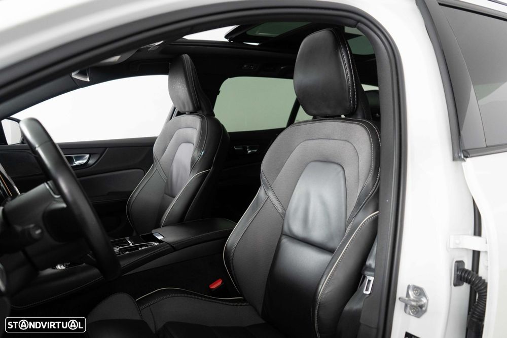 Volvo V60 2.0 T6 AWD TE R-Design - 9