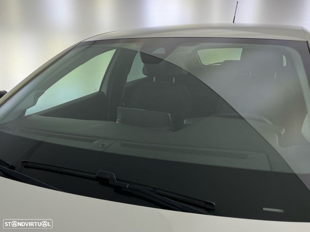 Peugeot 208 1.2 PureTech Allure - 19