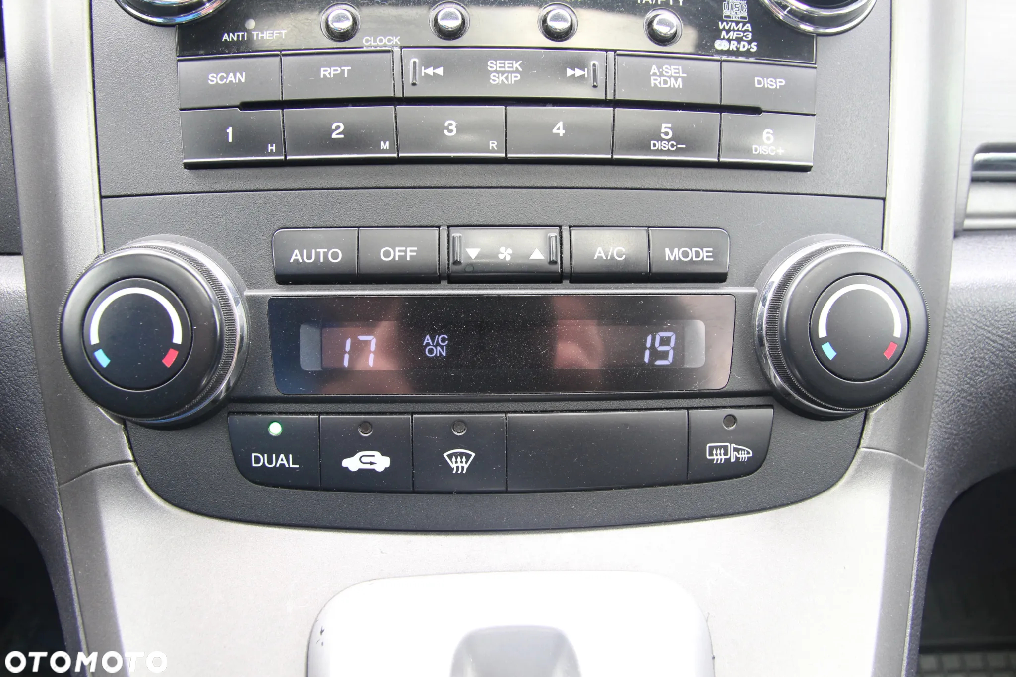 Honda CR-V 2.0 Executive - 28