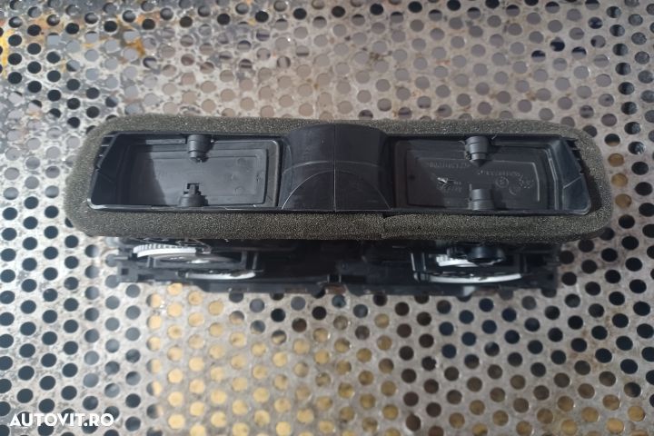 Grila ventilatie bord centru Volkswagen VW Golf 6 [2008 - 2015] Hatch - 1
