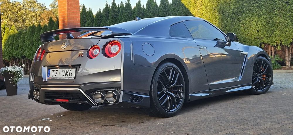 Nissan GT-R Black Edition - 6