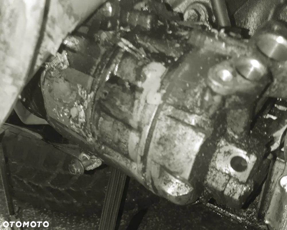 Renault Trafic II fl Vivaro Kompresor klimatyzacji