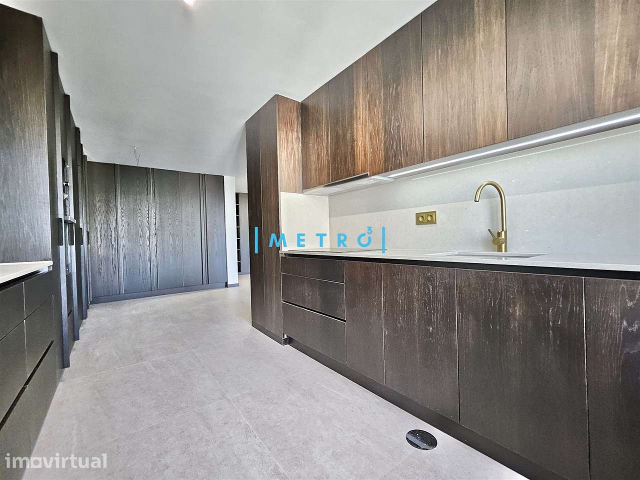 Apartamento T4 Venda em Lordelo do Ouro e Massarelos,Porto - Grande imagem: 4/17