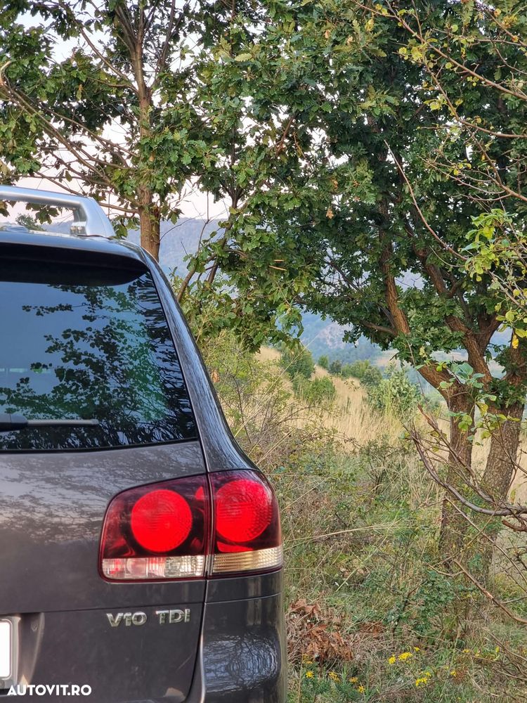 Volkswagen Touareg - 29