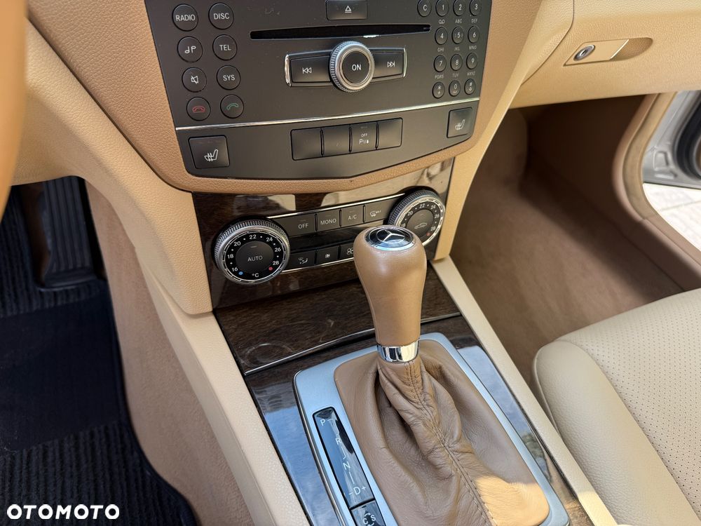 Mercedes-Benz Klasa C ver-200-kompressor-avantgarde - 23