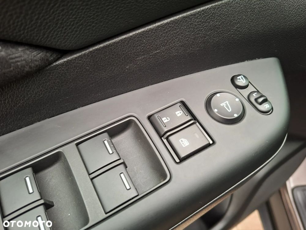 Honda CR-V - 13