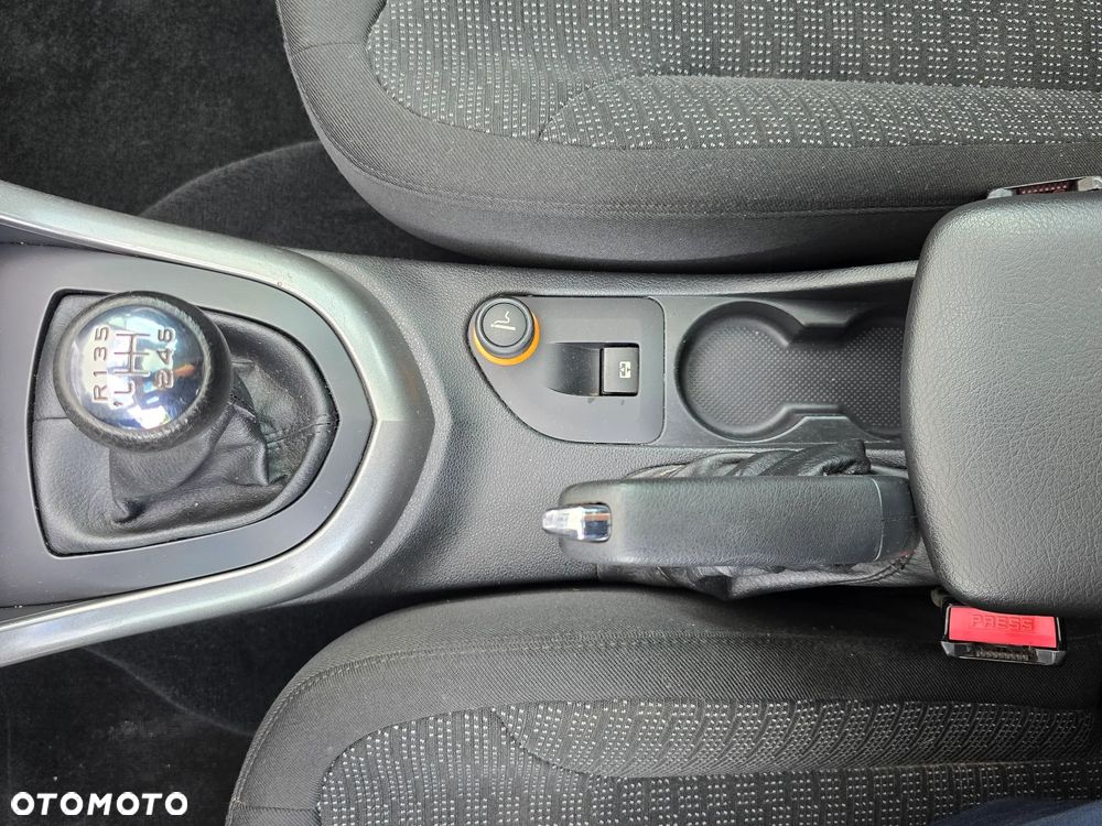Peugeot 308 1.6 HDi Premium - 12