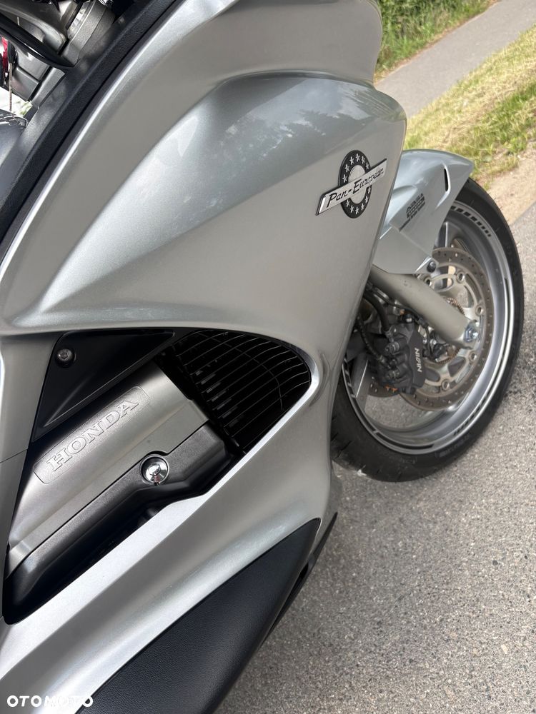 Honda ST - 23
