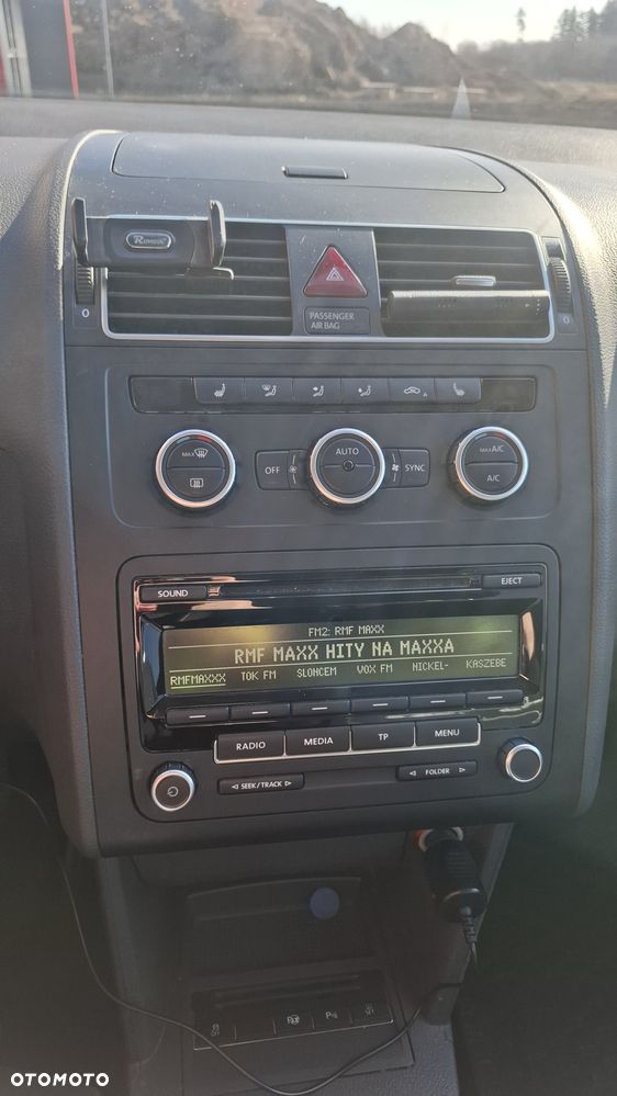 Volkswagen Touran 2.0 TDI DPF Comfortline - 8