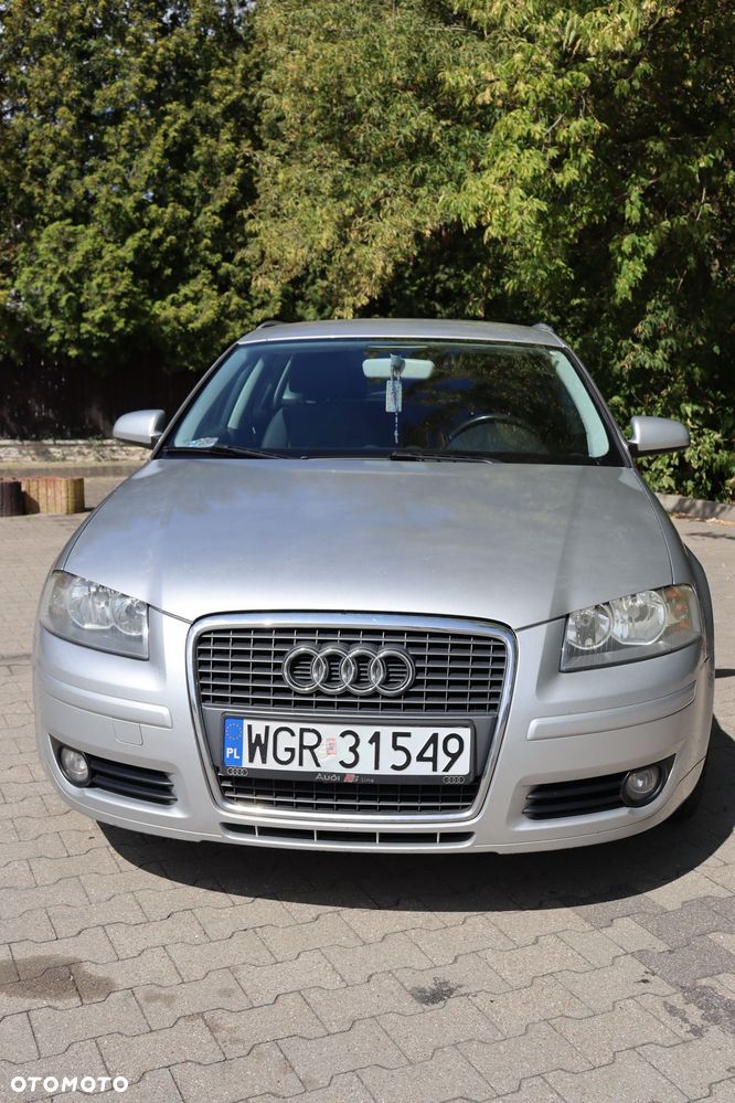 Audi A3 Sportback 2.0 FSI Ambiente Tiptr - 2