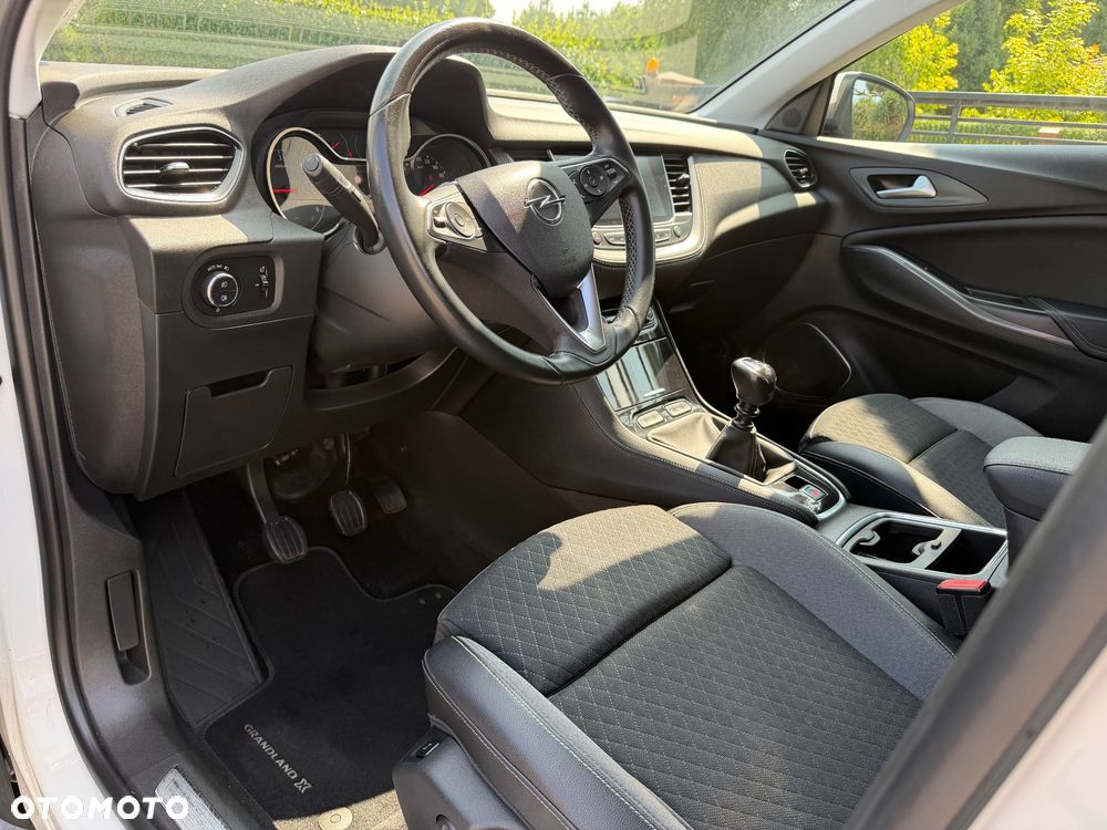 Opel Grandland X 1.6 D Start/Stop INNOVATION - 8