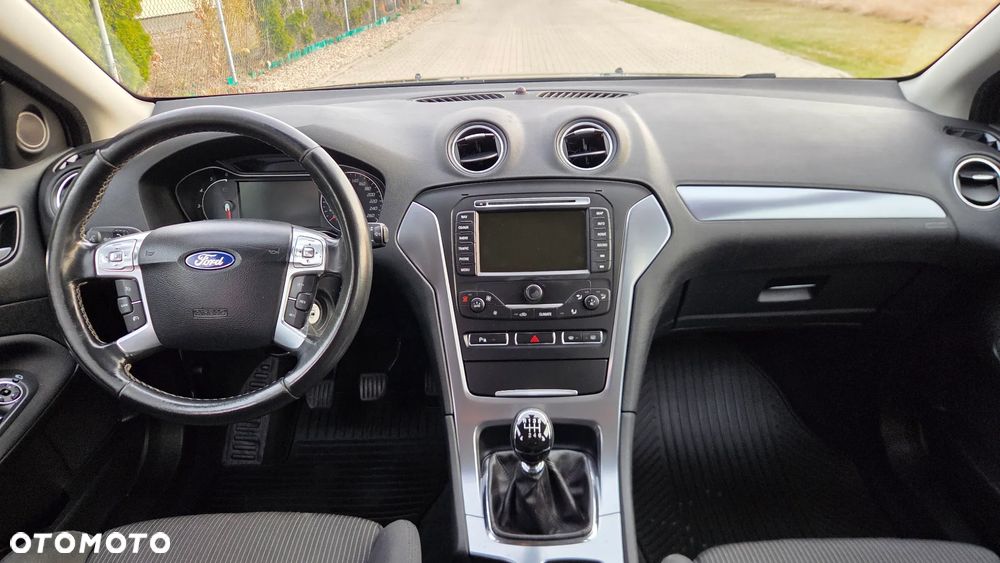 Ford Mondeo 2.0 TDCi Titanium X - 23