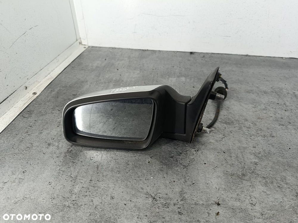 LUSTERKO LEWE OPEL ZAFIRA B 13252957  471531 Z157 - 5