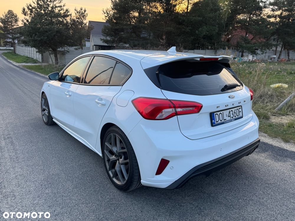 Ford Focus 1.5 EcoBlue Start-Stopp-System ST-LINE - 10