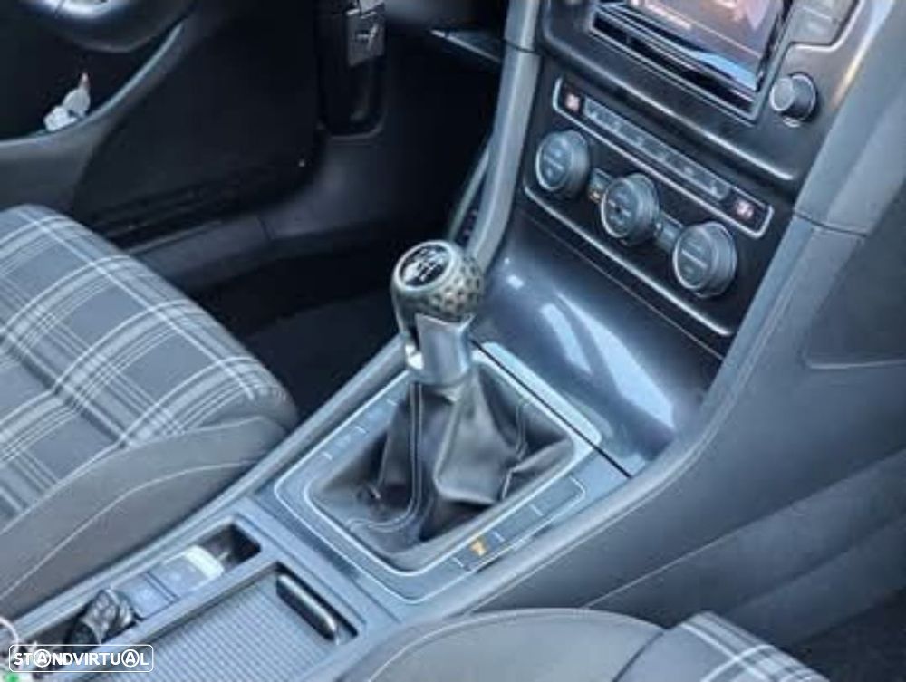 VW Golf GTD BlueMotion - 9