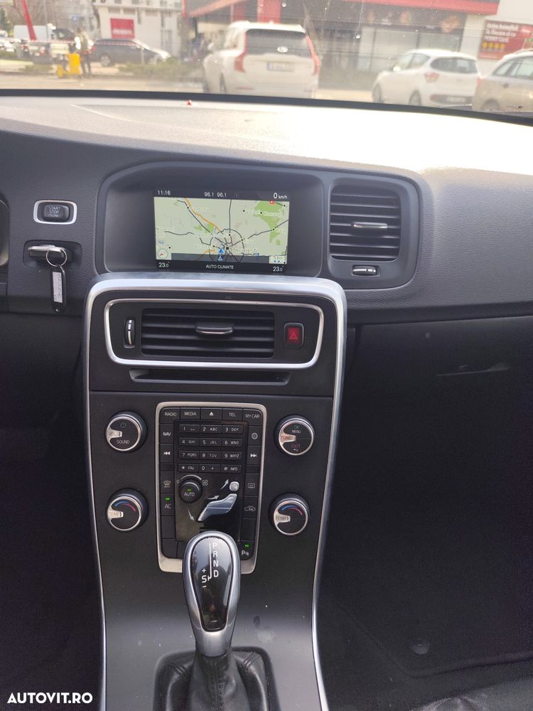 Volvo V60 D2 Geartronic Powershift - 22