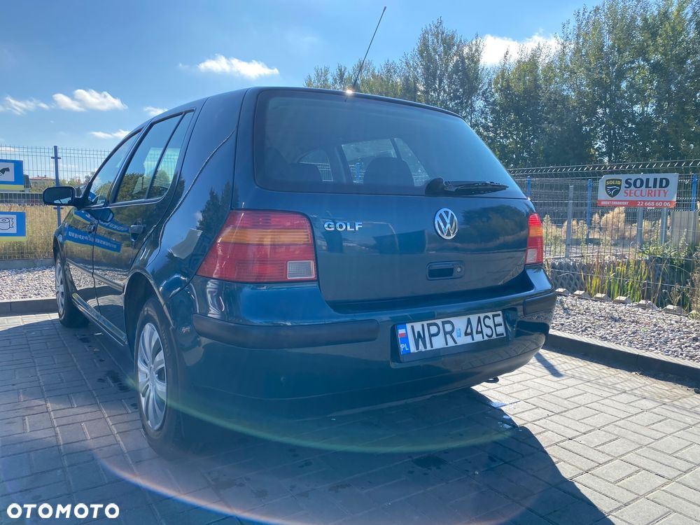 Volkswagen Golf IV 1.4 16V Basis - 4