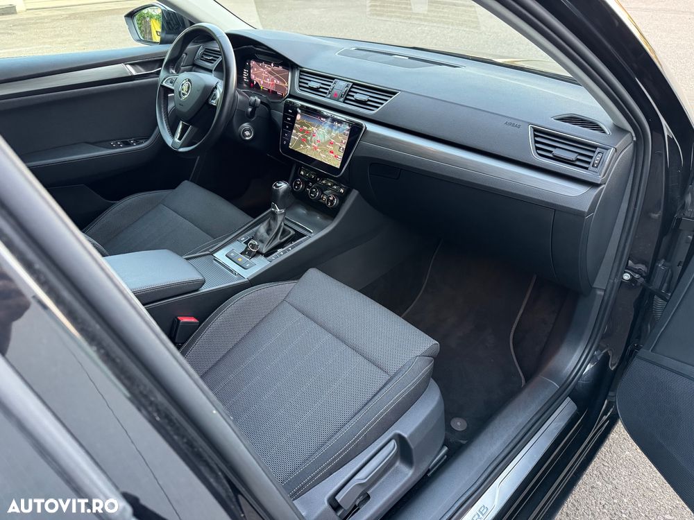 Skoda Superb 2.0 TDI DSG Style - 25