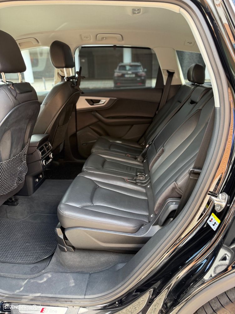 Audi Q7 3.0 TDI quattro S-line Tiptronic 7L - 10