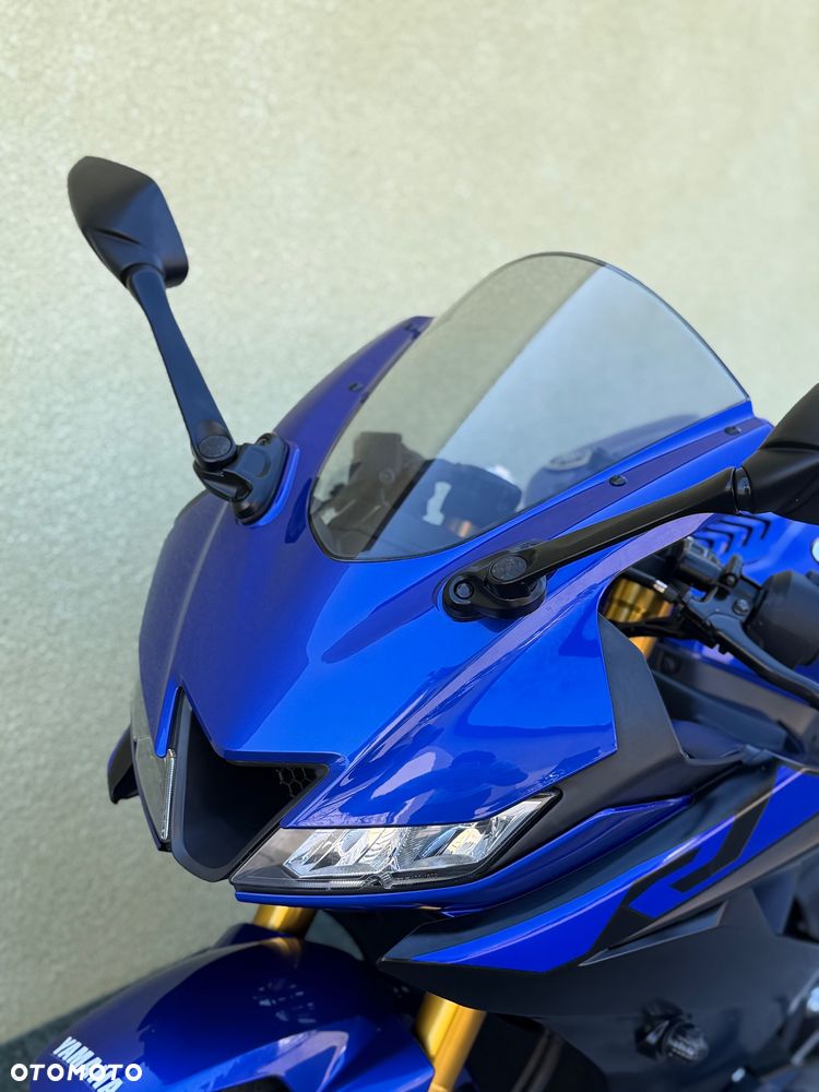 Yamaha YZF - 28