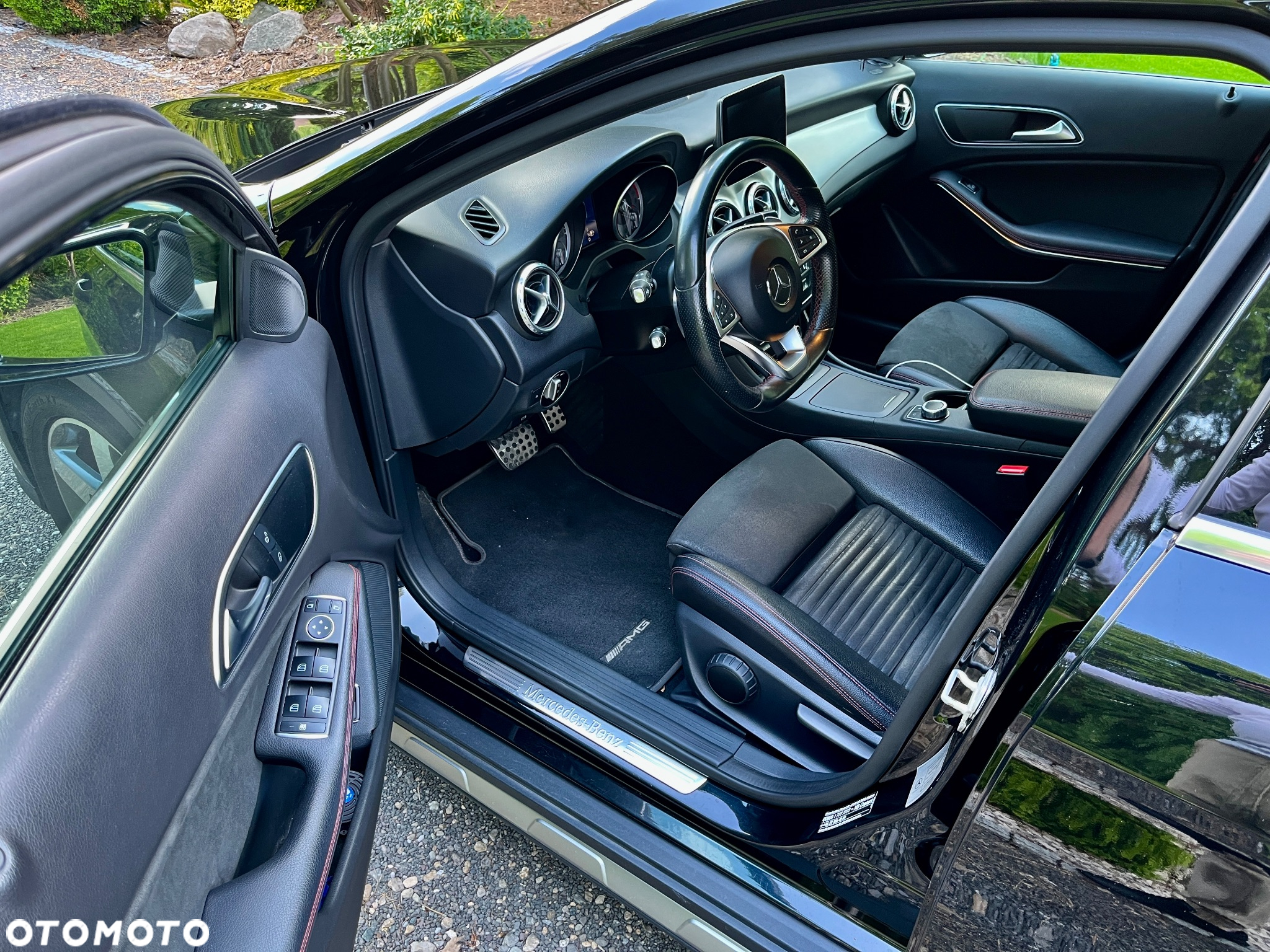 Mercedes-Benz GLA - 21