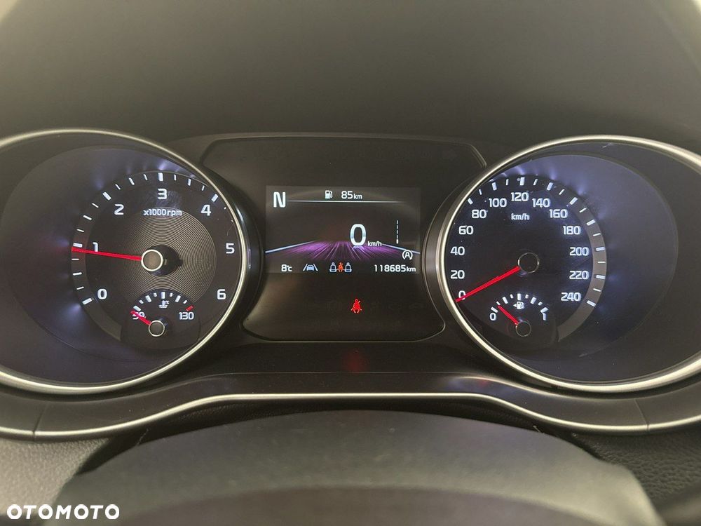 Kia Ceed - 16