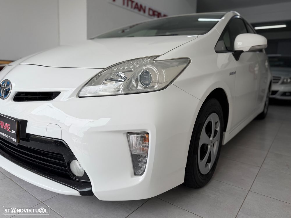 Toyota Prius 1.8 Exclusive - 4