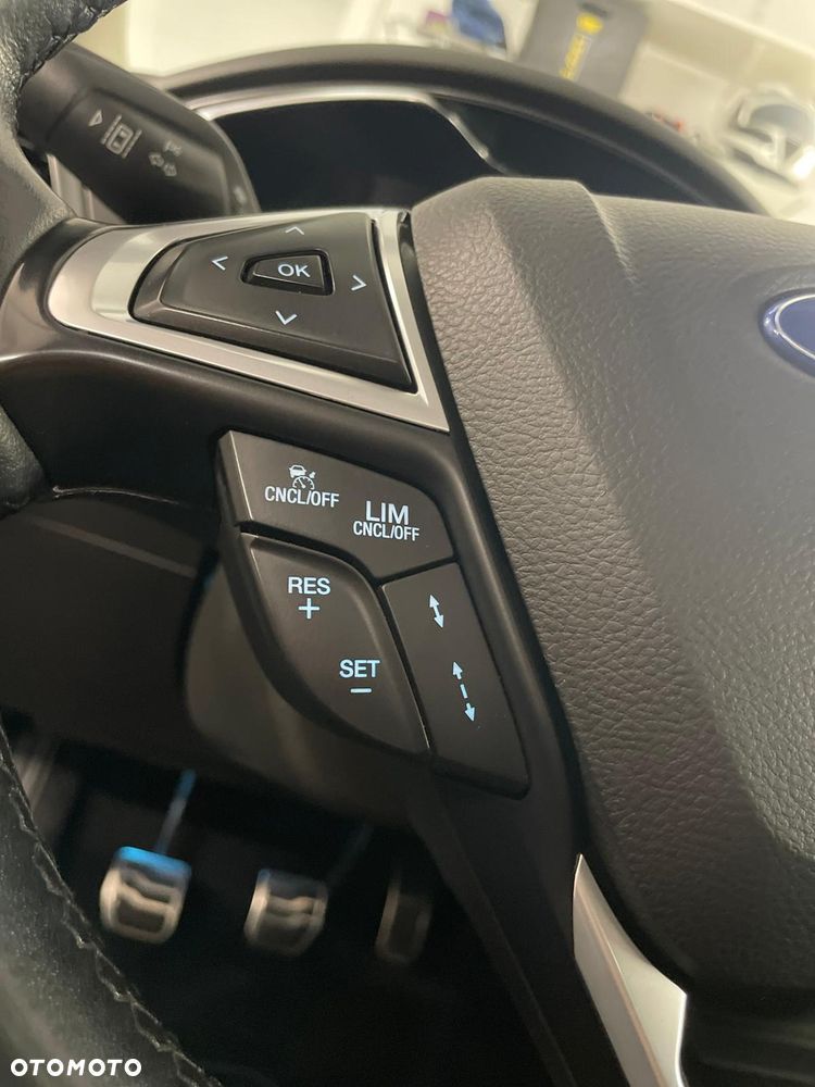 Ford Mondeo 2.0 TDCi Titanium - 12