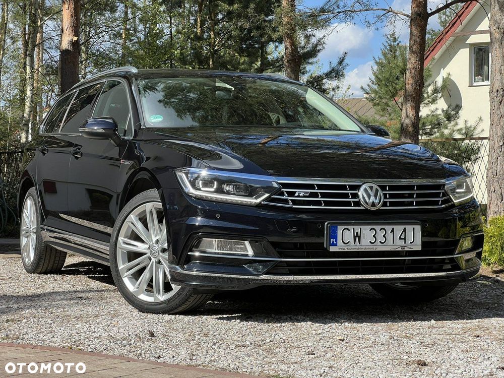 Volkswagen Passat - 1
