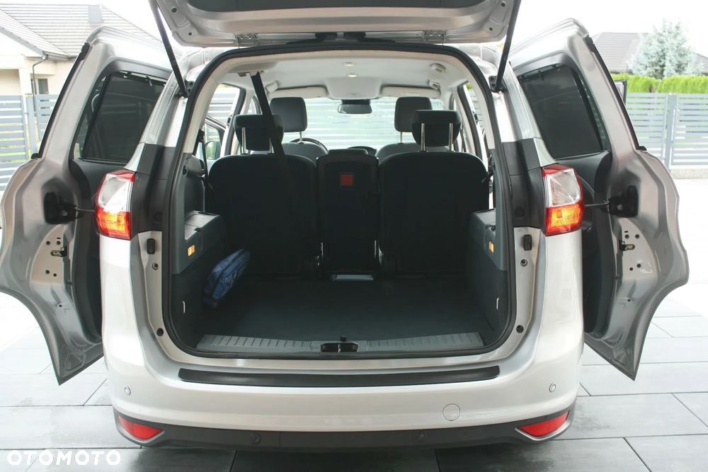 Ford C-MAX 1.6 TDCi Edition - 38